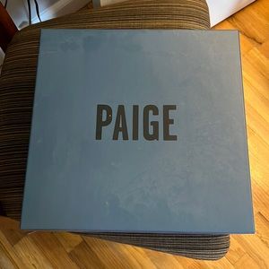 Absolutely gorgeous Paige suede boots “London”